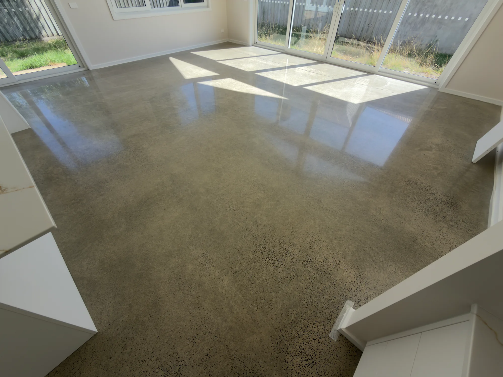 Queenscliff · Random exposure · gloss polish